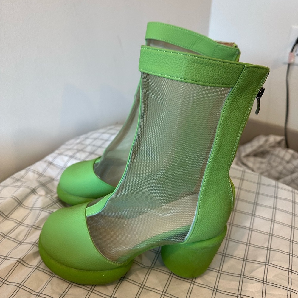 Green cute spring boots